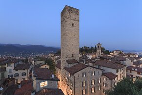 GombitHotel