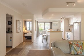 Outrigger Bay Apartments