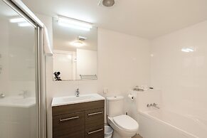 Outrigger Bay Apartments