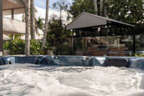 Outrigger Bay Apartments