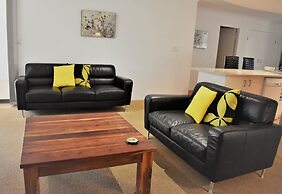 Outrigger Bay Apartments