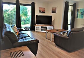 Outrigger Bay Apartments