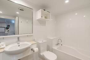 Outrigger Bay Apartments