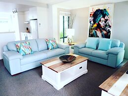 Outrigger Bay Apartments