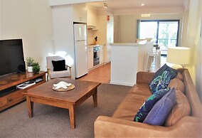 Outrigger Bay Apartments