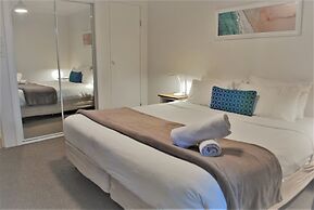 Outrigger Bay Apartments