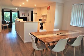 Outrigger Bay Apartments