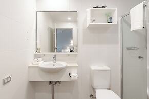 Outrigger Bay Apartments