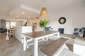 Outrigger Bay Apartments