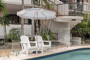 Outrigger Bay Apartments