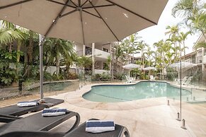 Outrigger Bay Apartments