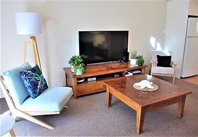 Outrigger Bay Apartments