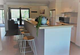 Outrigger Bay Apartments