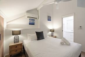 Outrigger Bay Apartments