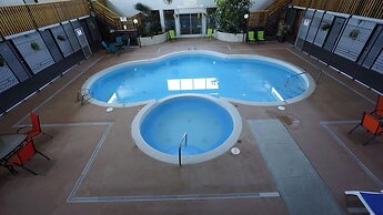 Ramada by Wyndham Medicine Hat