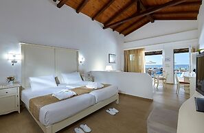 Alexander Beach Hotel & Village Resort