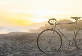 Alexander Beach Hotel & Village Resort