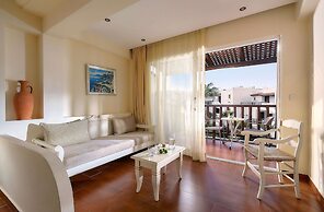 Alexander Beach Hotel & Village Resort