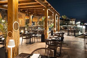 Alexander Beach Hotel & Village Resort