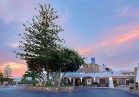 Alexander Beach Hotel & Village Resort