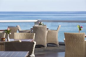 Alexander Beach Hotel & Village Resort