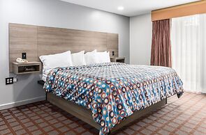 Blue Dolphin Inn