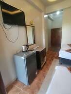Rezeiky Hotel And Camp Luxor