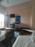 Rezeiky Hotel And Camp Luxor