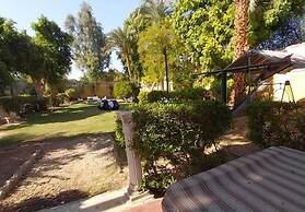 Rezeiky Hotel And Camp Luxor