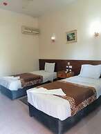 Rezeiky Hotel And Camp Luxor