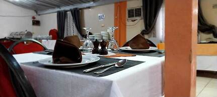 Rezeiky Hotel And Camp Luxor