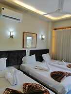 Rezeiky Hotel And Camp Luxor