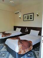 Rezeiky Hotel And Camp Luxor