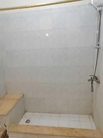 Rezeiky Hotel And Camp Luxor