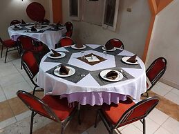 Rezeiky Hotel And Camp Luxor