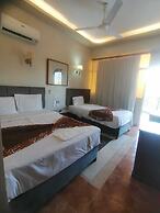 Rezeiky Hotel And Camp Luxor