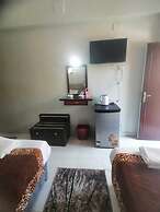 Rezeiky Hotel And Camp Luxor