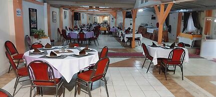 Rezeiky Hotel And Camp Luxor