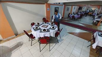 Rezeiky Hotel And Camp Luxor