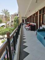 Rezeiky Hotel And Camp Luxor