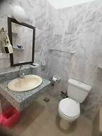 Rezeiky Hotel And Camp Luxor