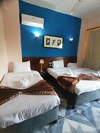 Rezeiky Hotel And Camp Luxor