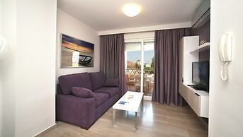 Apartamentos Leo Canela