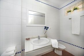 Apartamentos Leo Canela