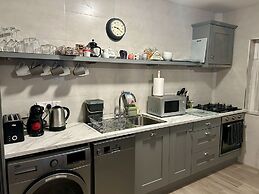 Buttermilk Lodge Guest Accommodation