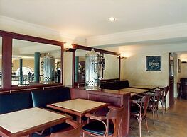 Hotel Malon