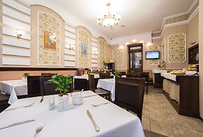 Optima Dworzec Lviv