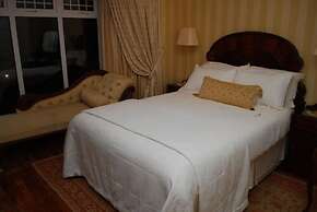 Shores Country House Bed & Breakfast