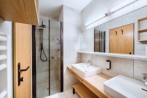 Harmls Aparthotel