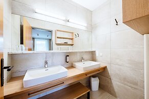 Harmls Aparthotel